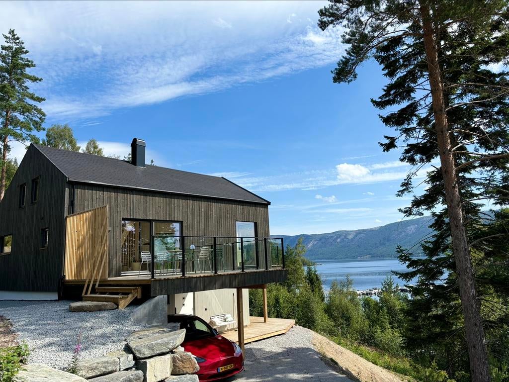 Design vakantiehuis in Noorwegen te huur., 4 of meer slaapkamers, Open haard, 10 personen, Eigenaar