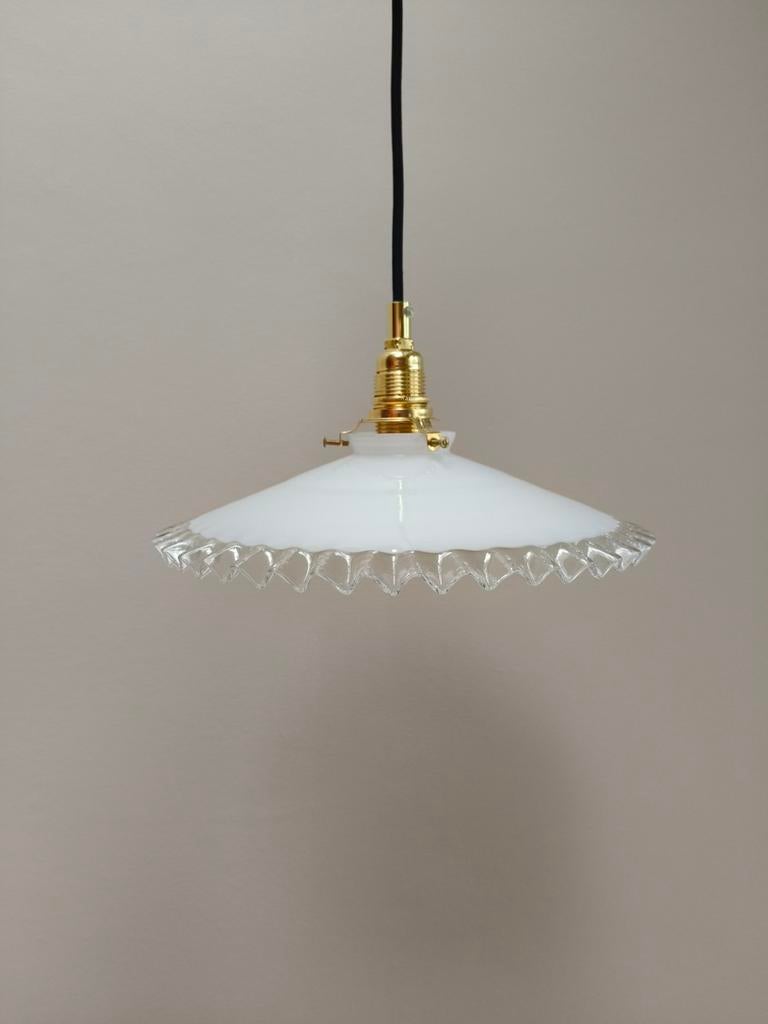 Frans Antiek Wit Opaline Glazen Lampje, Antiek, Gebruikt, Ophalen of Verzenden, Glas