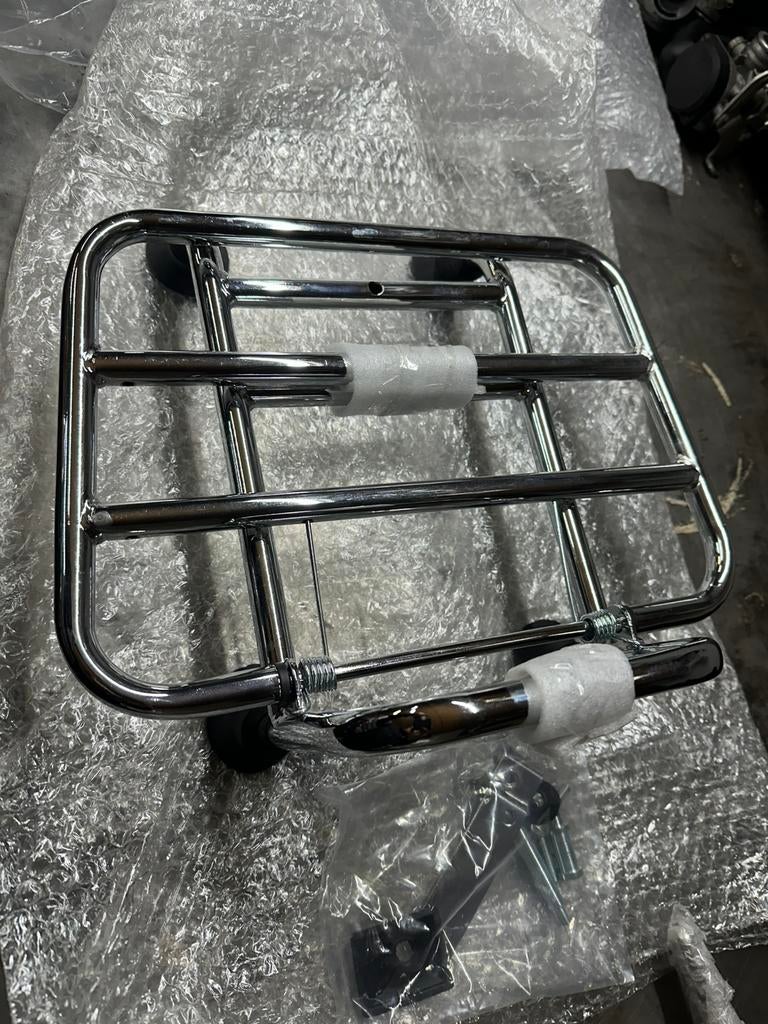 Gloednieuwe Vespa Sprint voordrager + beugel chroom/chrome, Verzenden, Nieuw, Overige typen, Vespa