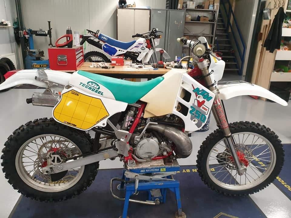 KTM GS 250 1992 vintage enduro compleet gereviseerd !!!, Motoren, Motoren | KTM, Bedrijf, Enduro, 12 t/m 35 kW, 1 cilinder, Minimaal motorrijbewijs A2
