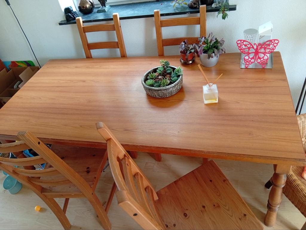 Grenen tafel en 4 stoelen., Huis en Inrichting, Gebruikt, Minder dan 50 cm, Rechthoekig, 50 tot 100 cm