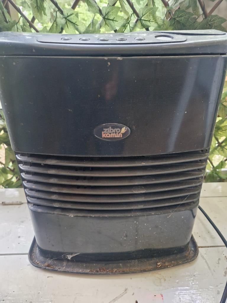 Zibro Kamin kachel met olie en op 220 volt, Ophalen, Gebruikt, Overige brandstoffen, Petroleumkachel