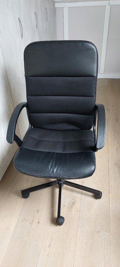 Bureaustoel zwart, Ophalen, Gebruikt, Zwart, Bureaustoel