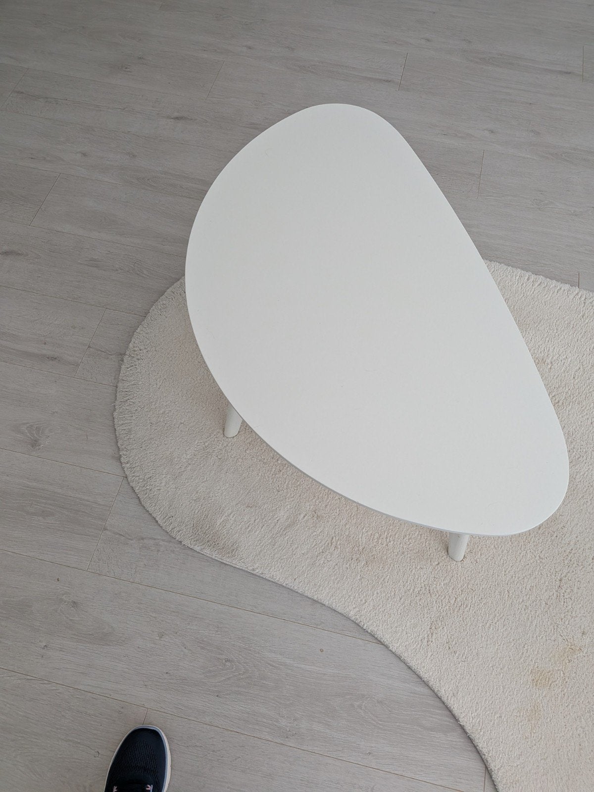 JYSK Salontafel Wit Japandi Look 3 Poten, 50 tot 100 cm, 50 tot 100 cm, Zo goed als nieuw, Overige vormen
