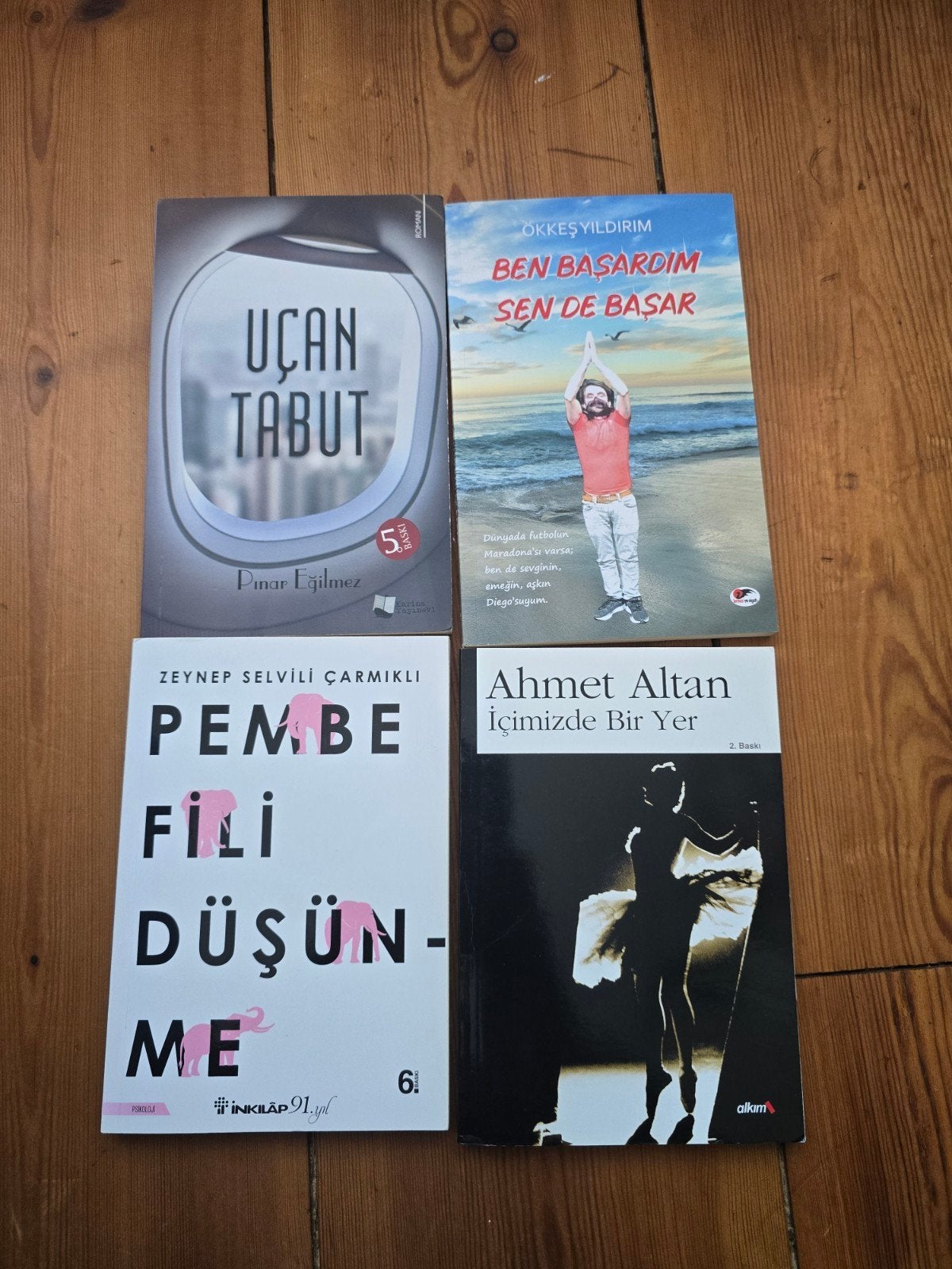Diverse Turkse boeken - Romans en zelfhulp, Ophalen of Verzenden, Gelezen, Wereld overig