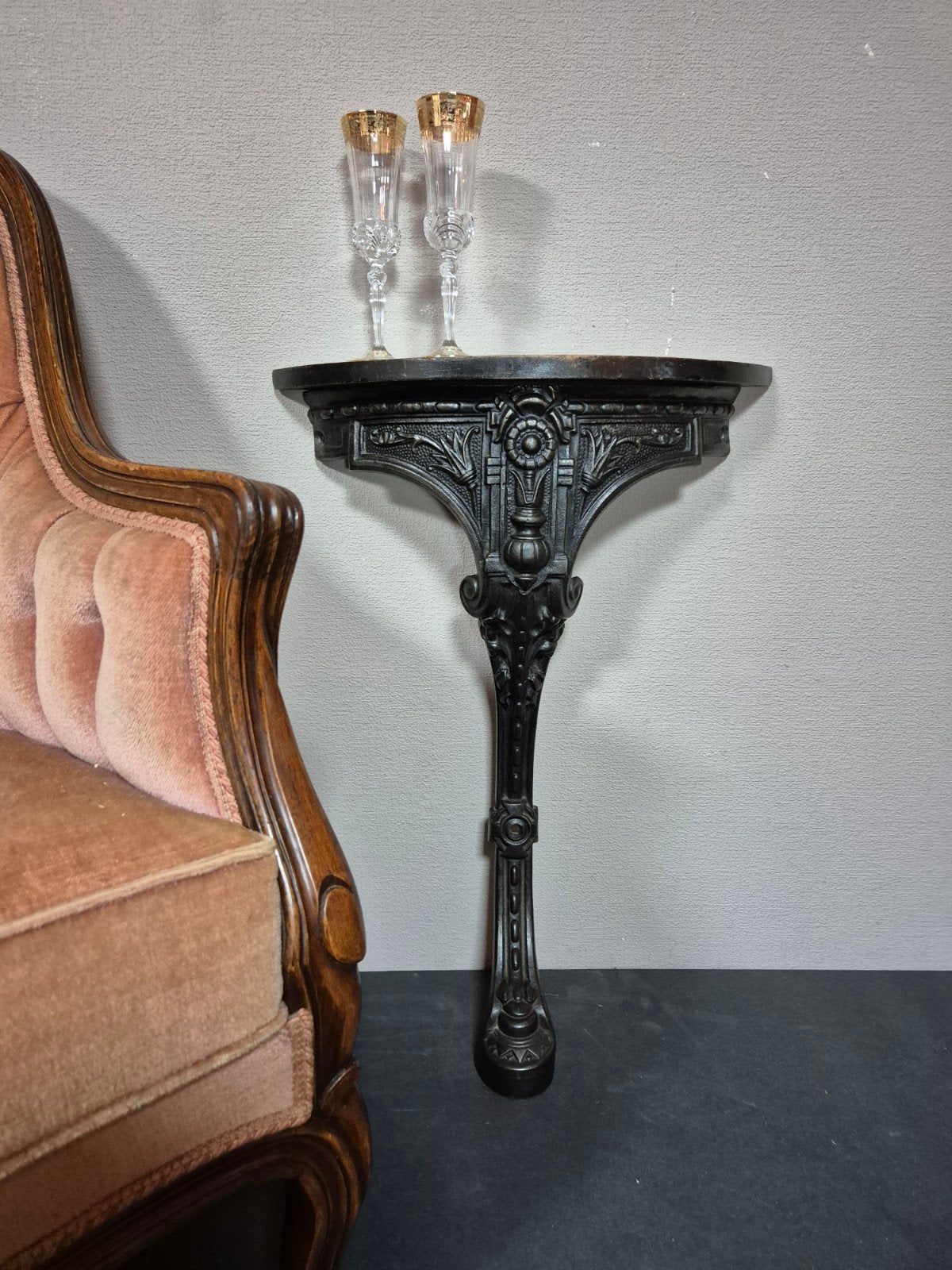Vintage gietijzeren wandmeubel, Ophalen