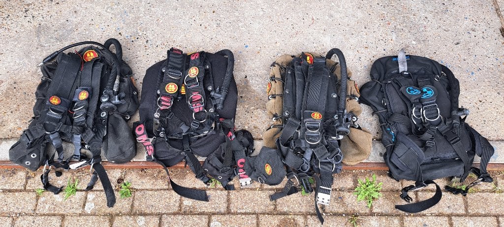 Diverse wings te koop. 3x OMS + 1 Aquatec, Ophalen of Verzenden, Gebruikt, Trimvest of Wing