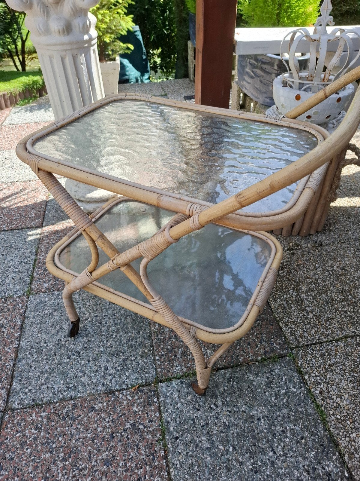 Vintage rotan serveerwagen met glazen bladen, Ophalen of Verzenden