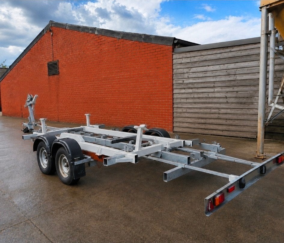 Robuuste boottrailer / aanhangerwagen - Goett 3500 kg, Ophalen, Gebruikt