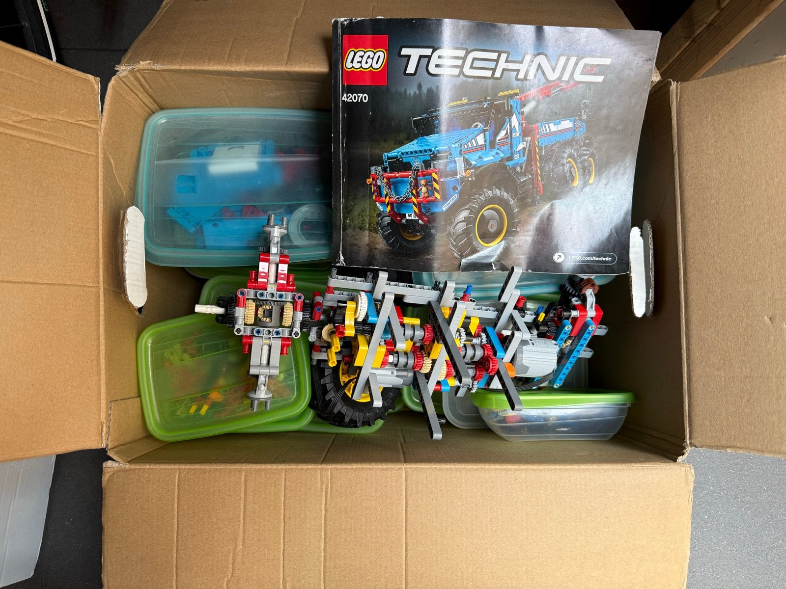 LEGO Technic 42070 6x6 All-Terrain Sleepwagen (deels gebouwd, Ophalen of Verzenden, Zo goed als nieuw, Technic, Complete set