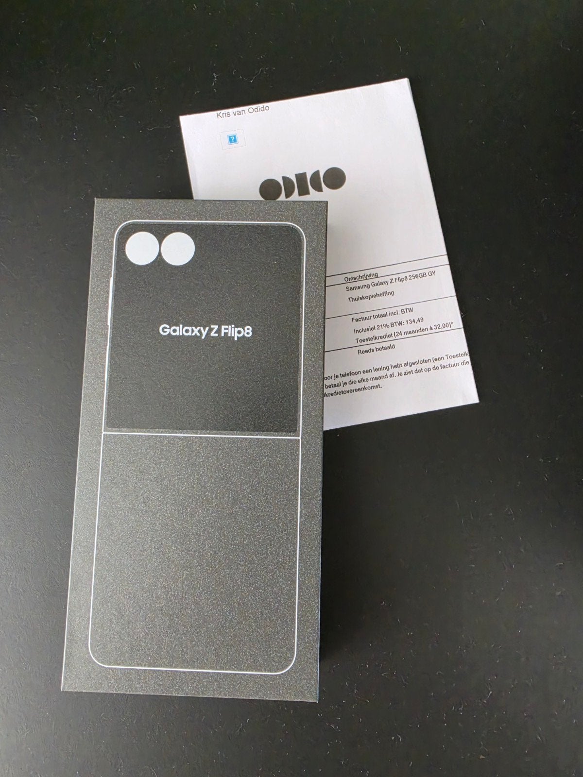 Samsung Galaxy Flip 8  (12Gb / 256 Gb)