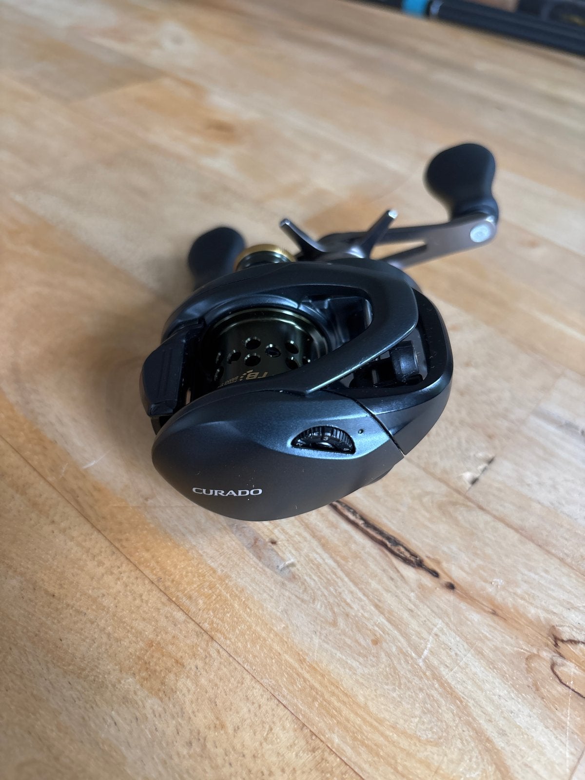 Shimano Curado BFS XG Baitcaster Molen, Ophalen, Zo goed als nieuw, Molen