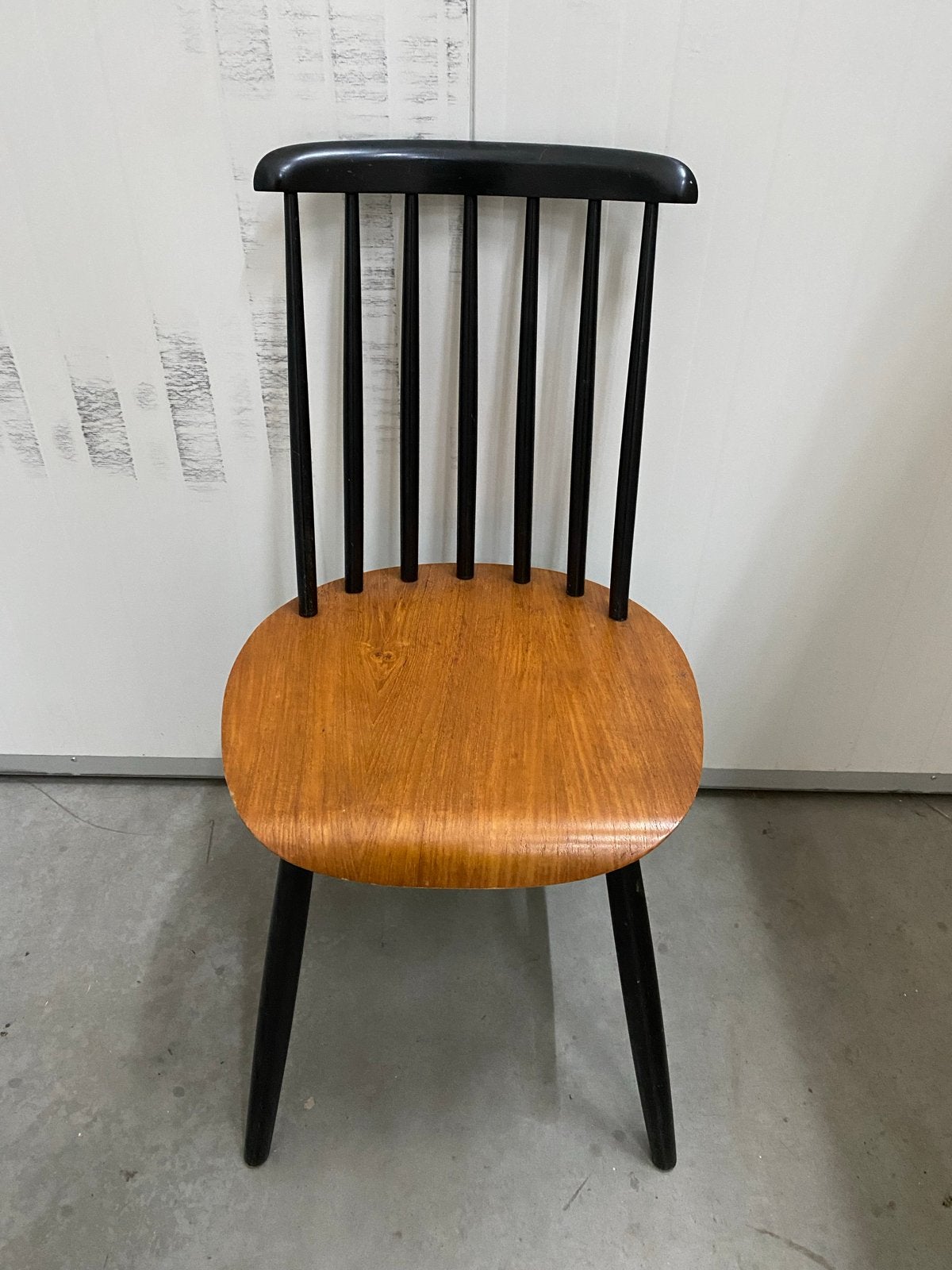 Vintage Spijlenstoel Zwart/Hout, Antiek en Kunst, Ophalen