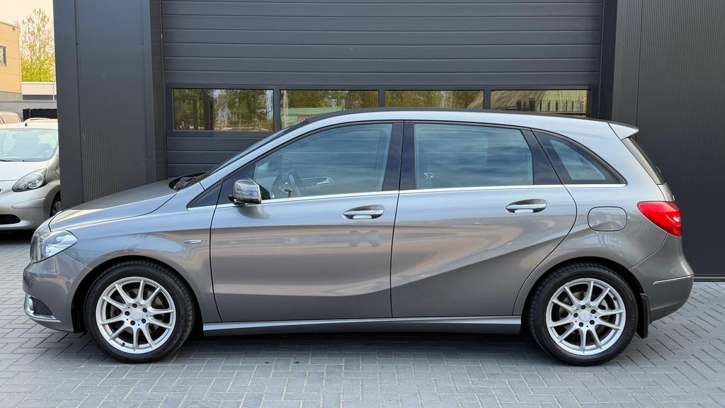 Mercedes-Benz B-klasse 200 Trekhaak|17'LMV, Auto's, Mercedes-Benz, Voorwielaandrijving, Euro 5, Gebruikt, 1295 kg
