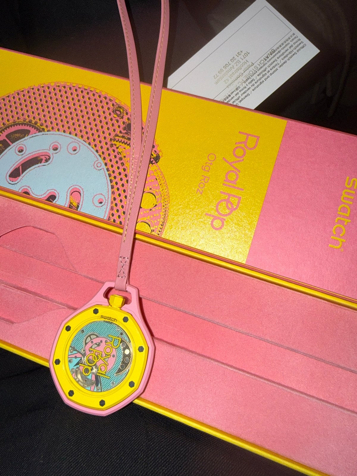 Swatch Royal Pop Org Roz horloge met bon en doos, compleet, Sieraden, Tassen en Uiterlijk, Overige Accessoires, Ophalen of Verzenden