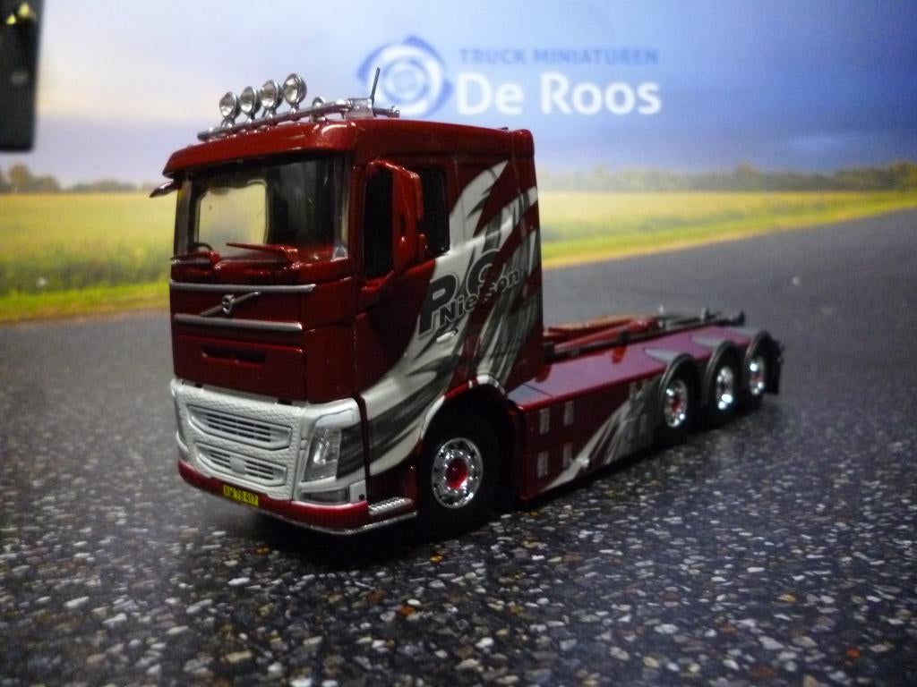 Tekno Volvo FH4 P.O. Nielsen met certificaat, Hobby en Vrije tijd, Modelauto's | 1:50, Ophalen of Verzenden, Nieuw, Bus of Vrachtwagen