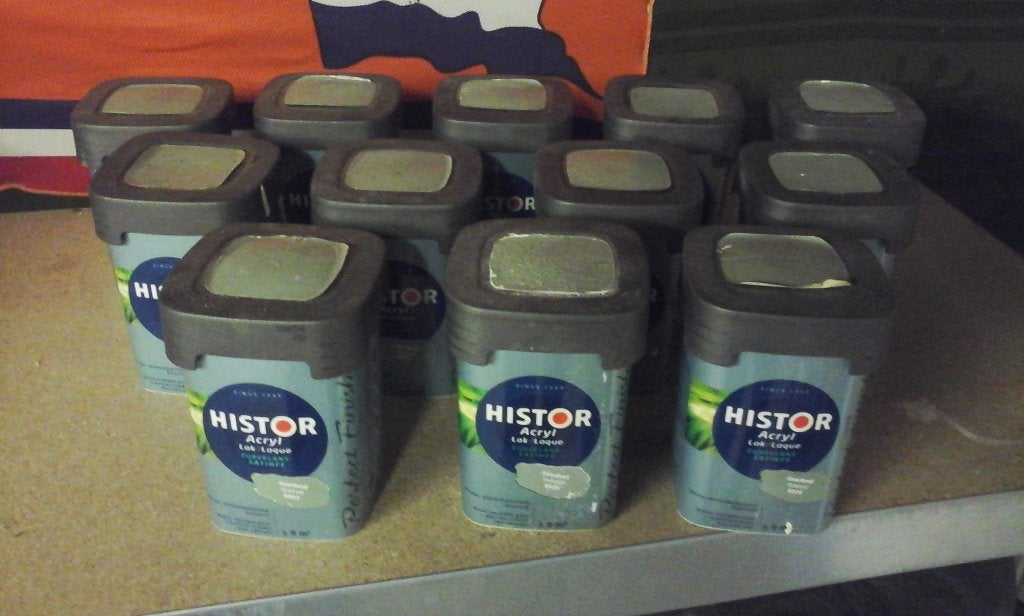 tekoop potten verf 12 stuks prijs 15 euro alles, Ophalen, 10 tot 15 liter, Grijs, Verf