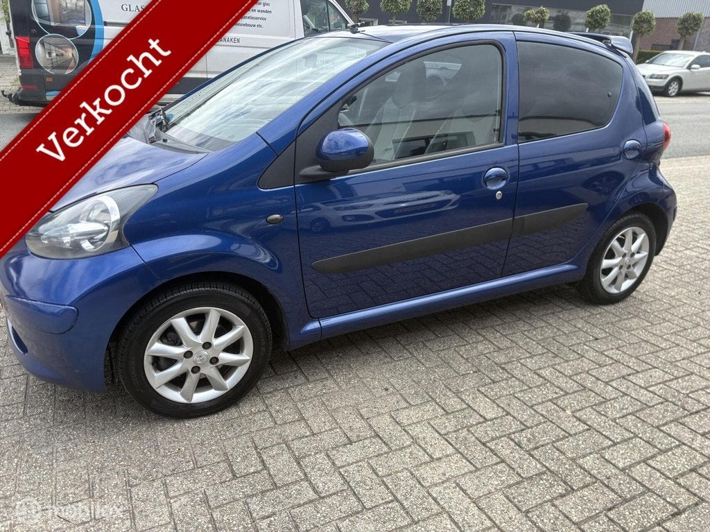 Toyota Aygo 1.0-12V Sport, Auto's, Toyota, Voorwielaandrijving, Gebruikt, 68 pk, Origineel Nederlands
