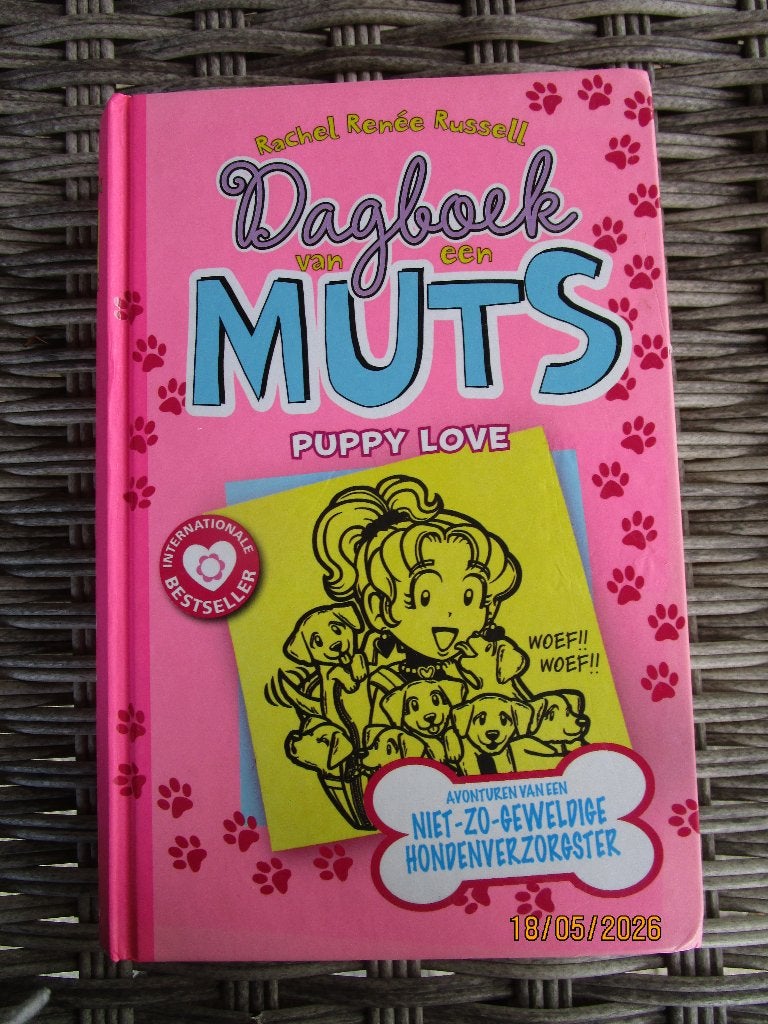 Dagboek van een Muts - Puppy Love, Gelezen, Rachel Renée Russell, Fictie algemeen, Ophalen of Verzenden