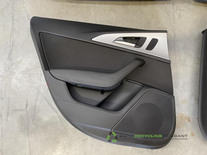Portierbekleding 4Deurs links-voor van een Audi A6, Gebruikt, -, -, Ophalen of Verzenden