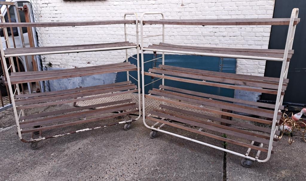 Kar karren oude broodkarren decoratie, Ophalen