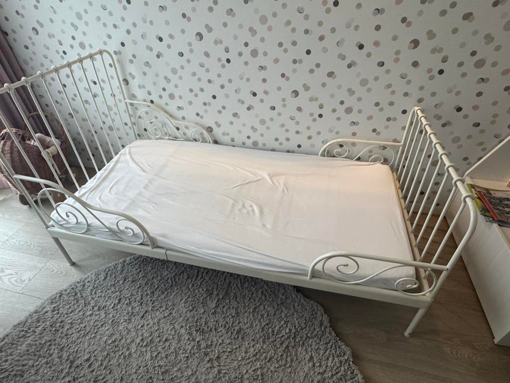 IKEA minnen meegroei bed met matras - wit metaal, Ophalen, Eenpersoons, Wit, 80 cm