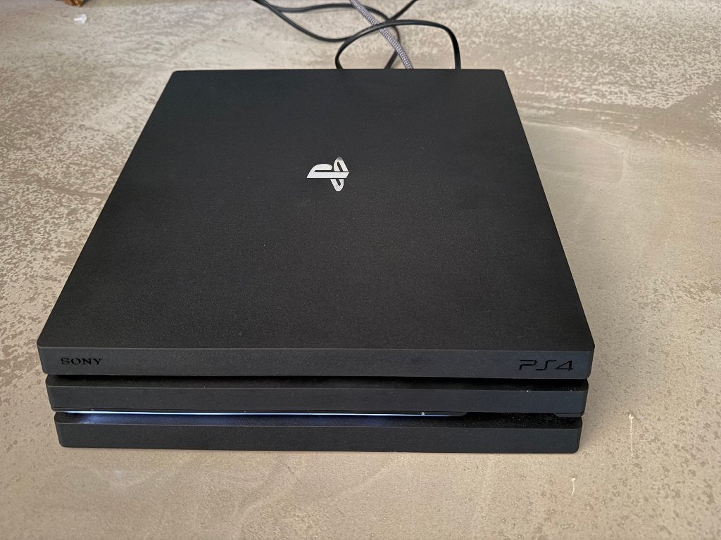 Playstation 4 Pro 1TB incl. PS VR Set compleet!, Computers en Software, Ontwerp- en Bewerkingssoftware, Zo goed als nieuw, Ophalen of Verzenden