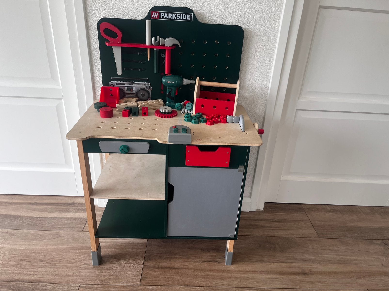 Speelgoed werkbank met gereedschap en geluid Parkside Crivit, Ophalen, Gebruikt, Meubelstuk of Keukentje