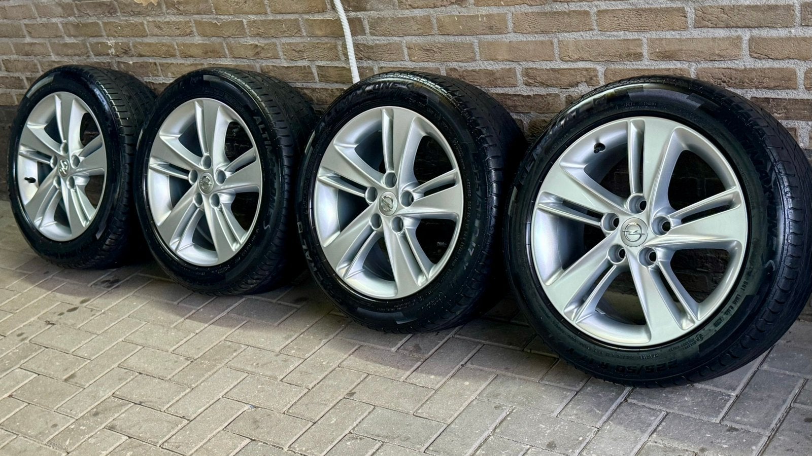 5x115 17 inch Org Opel velgen Astra Insgnia Zafira banden, Gebruikt, Banden en Velgen, 17 inch, Ophalen of Verzenden