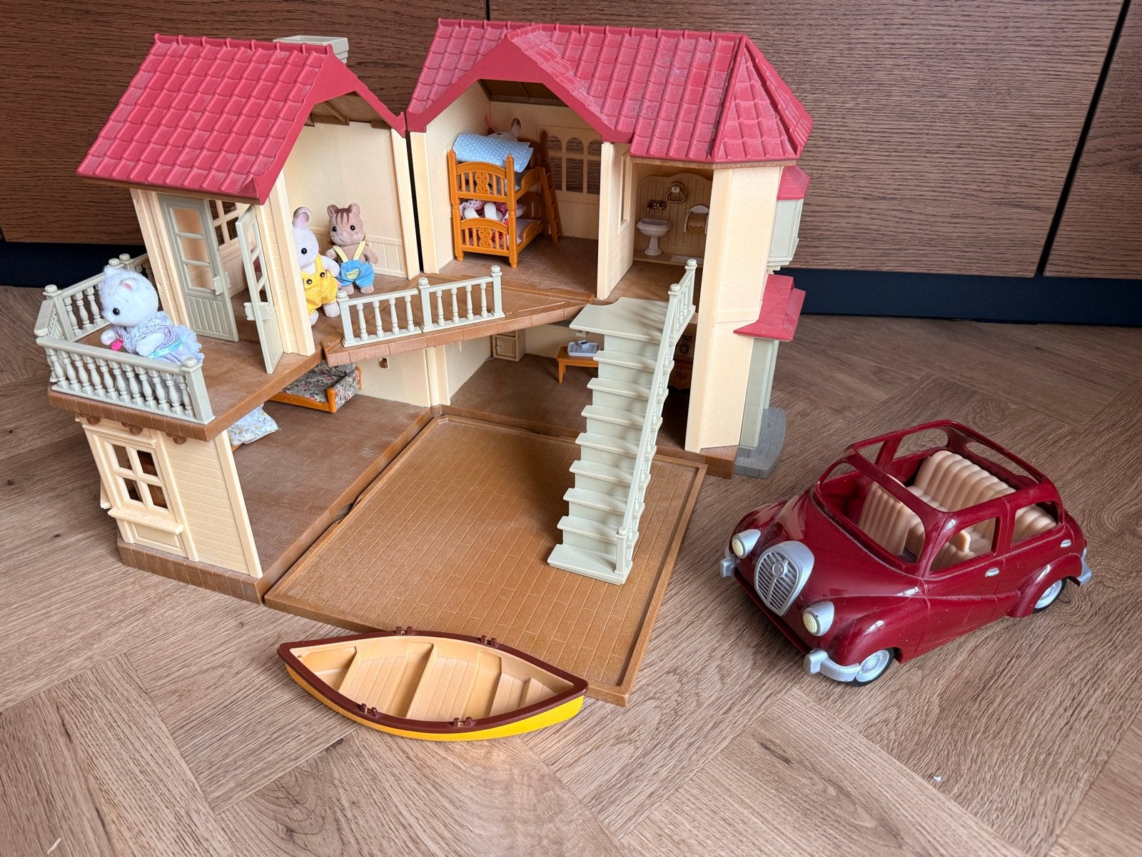 Sylvanian Families Landhuis met Accessoires, Auto, Kano, Ophalen of Verzenden, Gebruikt, Jongen of Meisje