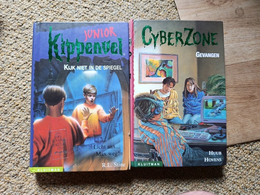 CyberZone - Gevangen, Fictie algemeen, Ophalen of Verzenden, Zo goed als nieuw, Huub Hovens