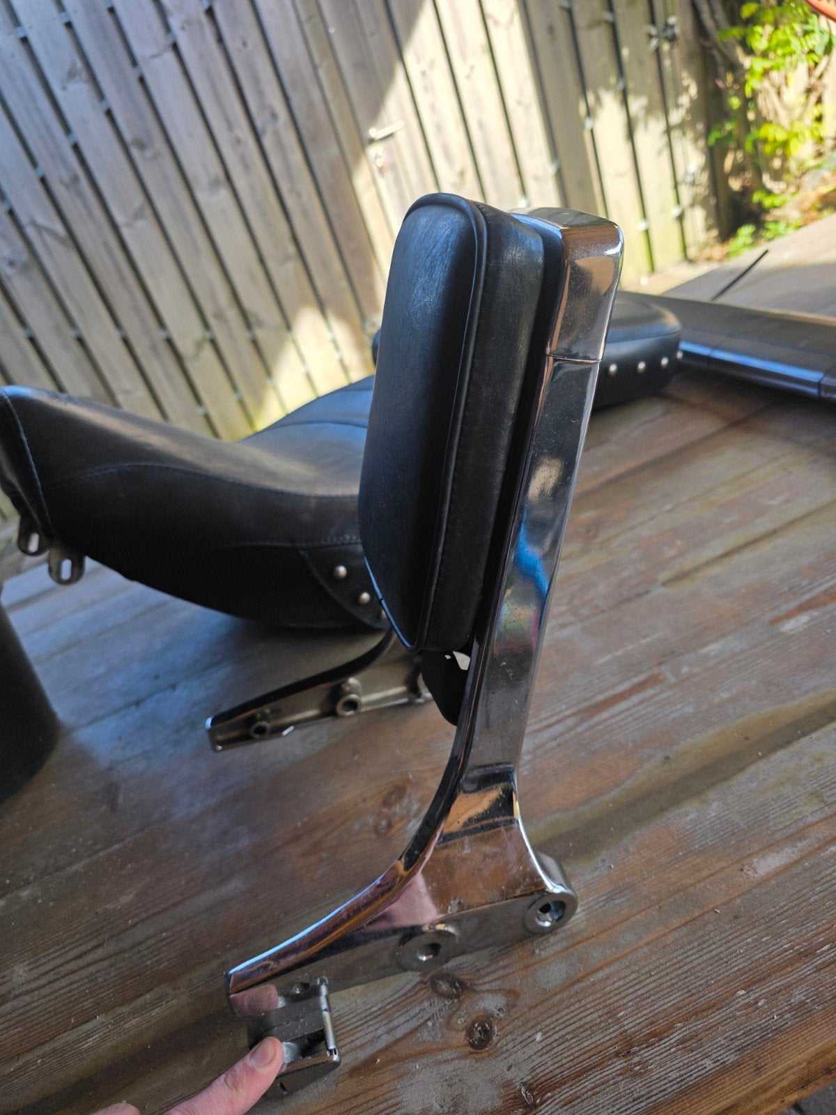 Suzuki motorzadel met rugleuning, Ophalen, Gebruikt