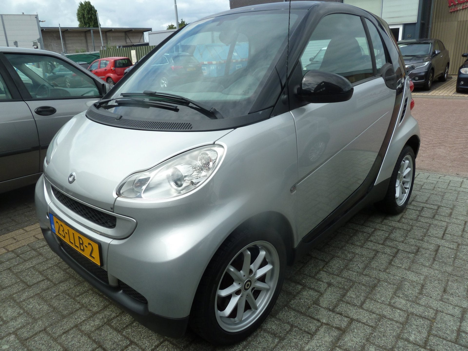 Smart Fortwo coupé 1.0 mhd Base automaat 93865 km nap, Auto's, Smart, Automaat, Euro 5, Achterwielaandrijving, Gebruikt