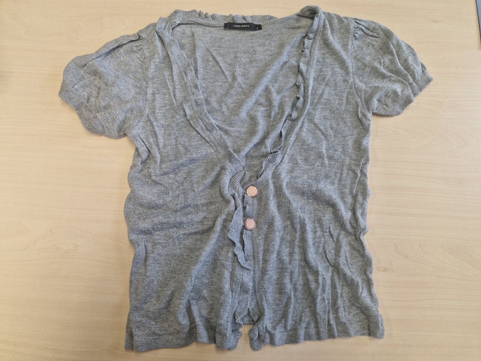 Leuk grijs vestje met korte mouwen - Maat S, Vero Moda, Ophalen of Verzenden, Zo goed als nieuw, Maat 36 (S)