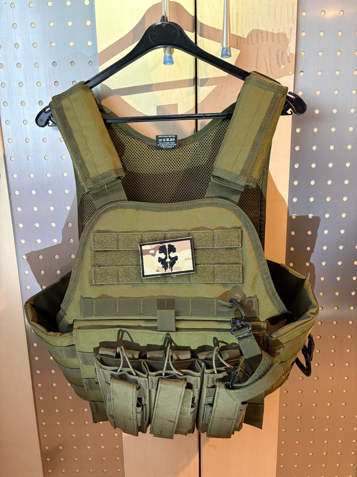 Mil-Tec Plate Carrier met Pouches - Tactisch Vest, Ophalen of Verzenden, Overige soorten, Overige gebieden, Kleding of Schoenen