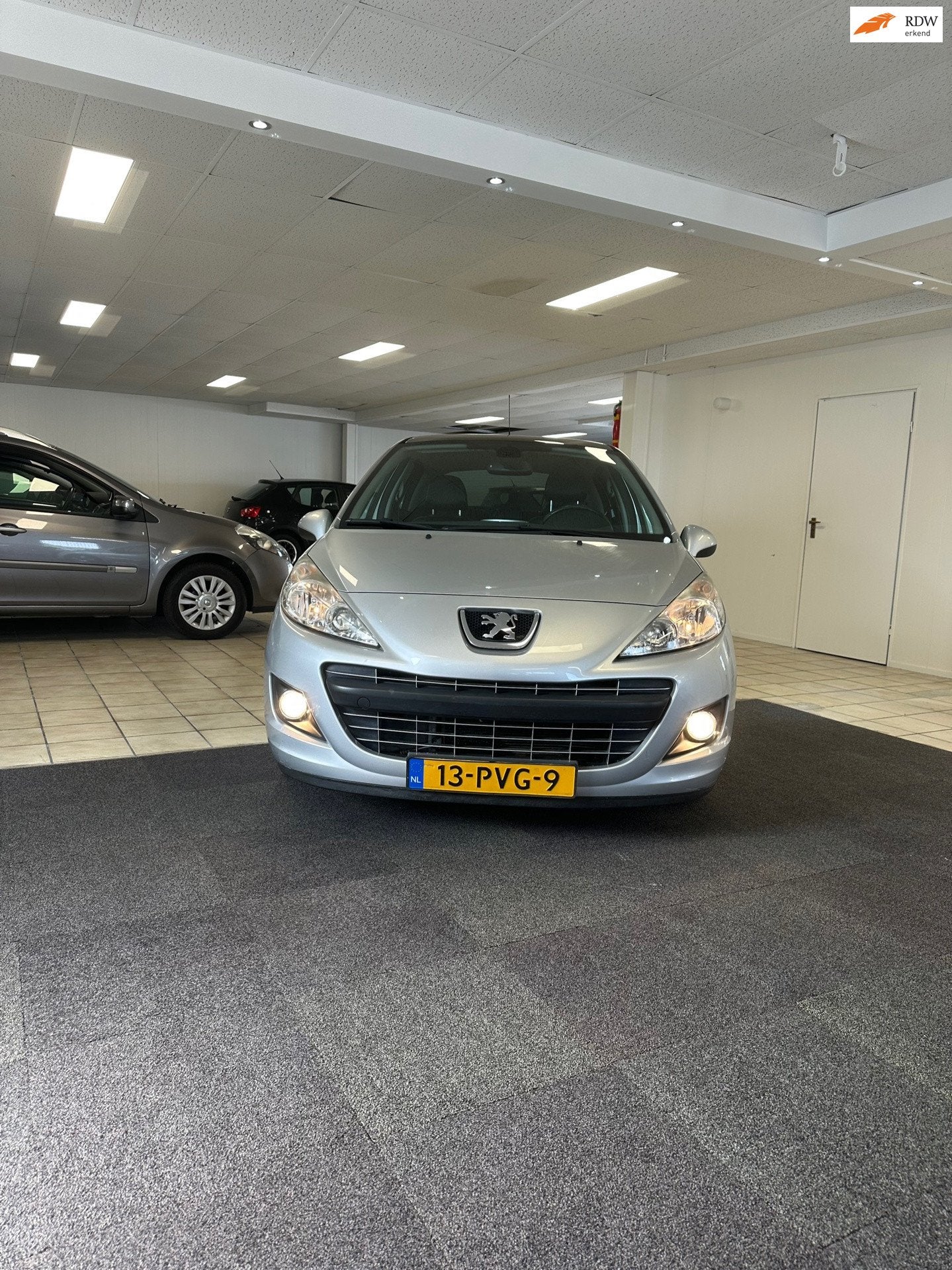 Peugeot 207 1.6 VTi AllureAutomaat,NAP,Airco, Euro 5, 15 km/l, Gebruikt, 4 cilinders