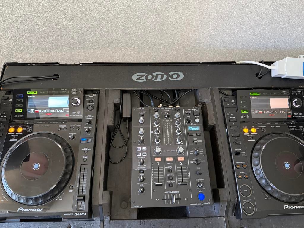 Pioneer DJ set: 2x CDJ 2000 + DJM 450 + flight case, Ophalen, Gebruikt, Dj-set, Pioneer