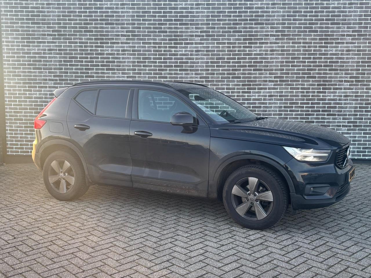 Volvo XC40 1.5 T3 R-Design | Trekhaak | Panoramadak | Harman, Auto's, 12 maanden, Gebruikt, Euro 6, 156 pk