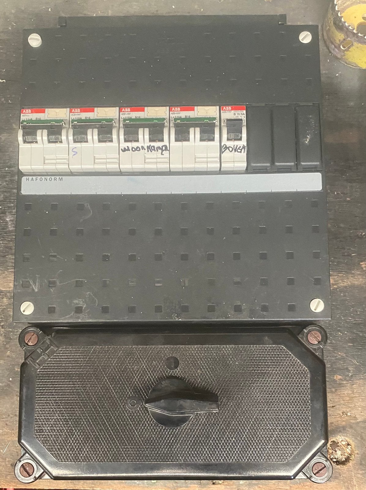 Groepenkast met hoofdschakelaar 32Amp., Doe-het-zelf en Verbouw, Ophalen of Verzenden, Gebruikt, Overige typen