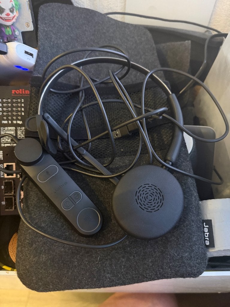 Twee nieuwe (ongebruikte) Jabra Engage 50 II USB UC headsets, Nieuw, Ophalen of Verzenden, Over-ear, Inklapbare microfoon