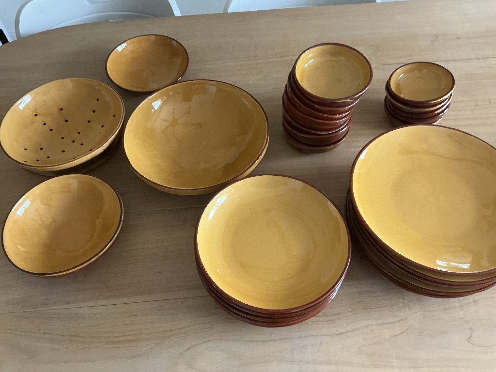 Mediterraan servies provencaals, Ophalen, Landelijk/Boerenbont, Zo goed als nieuw, Aardewerk