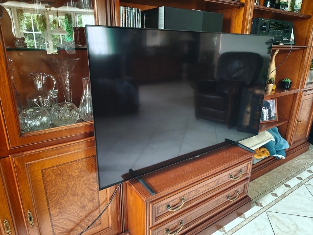 Foto 2 van Sony BRAVIA 6 55 inch televisie