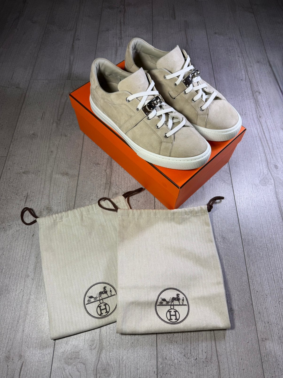 Hermes, Kleding | Heren, Schoenen, Overige kleuren, Ophalen of Verzenden, Sneakers of Gympen, Gedragen
