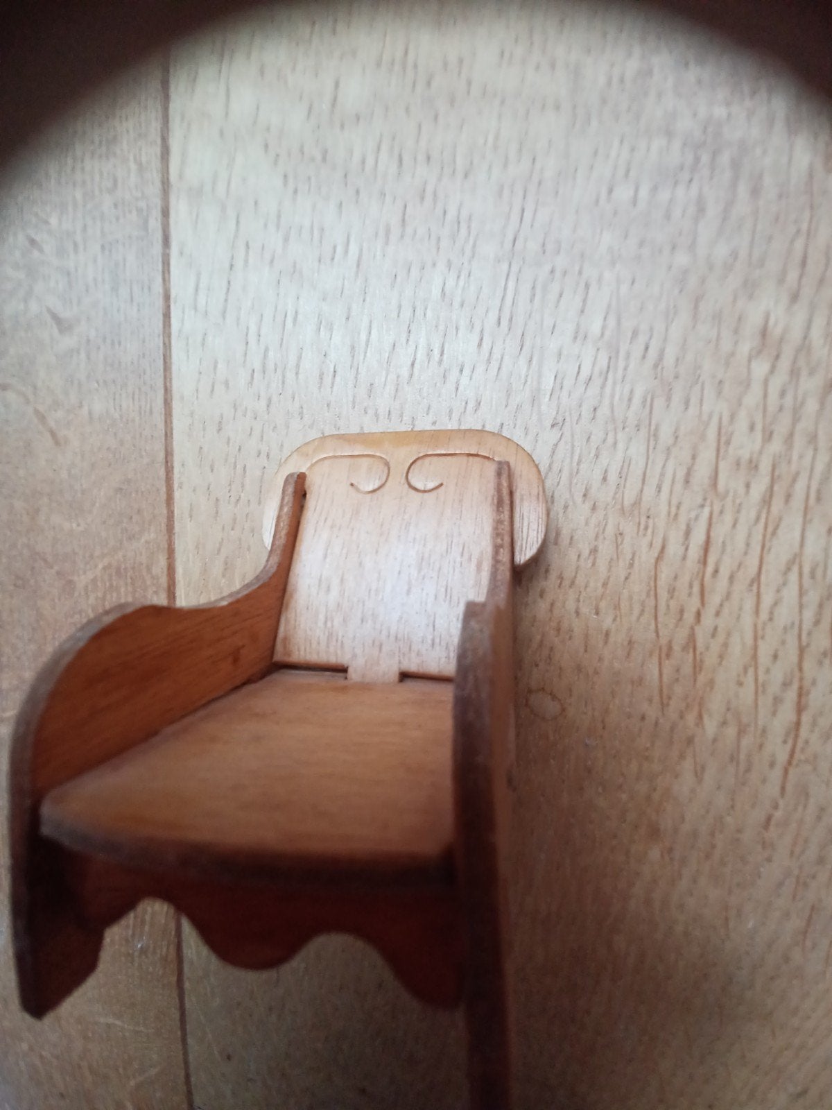 Miniatuur houten stoel - Decoratief of voor poppenhuis, Ophalen of Verzenden, Gebruikt