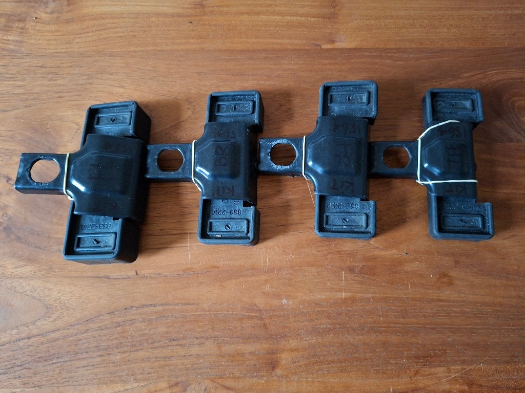 Thule 754 Voetenset + Kit 1468 en 1564 afzonderlijk te koop, Ophalen of Verzenden, Gebruikt