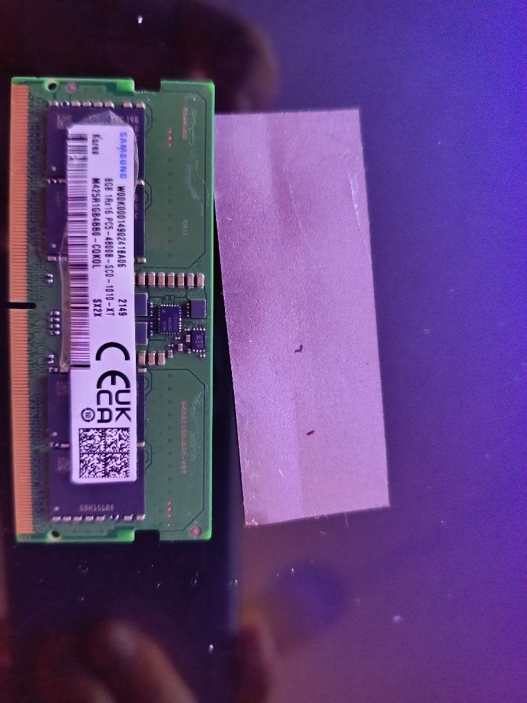Samsung 16GB (2x8GB) DDR5 4800MHz SO-DIMM laptop RAM, Ophalen of Verzenden, Zo goed als nieuw, DDR5, Laptop