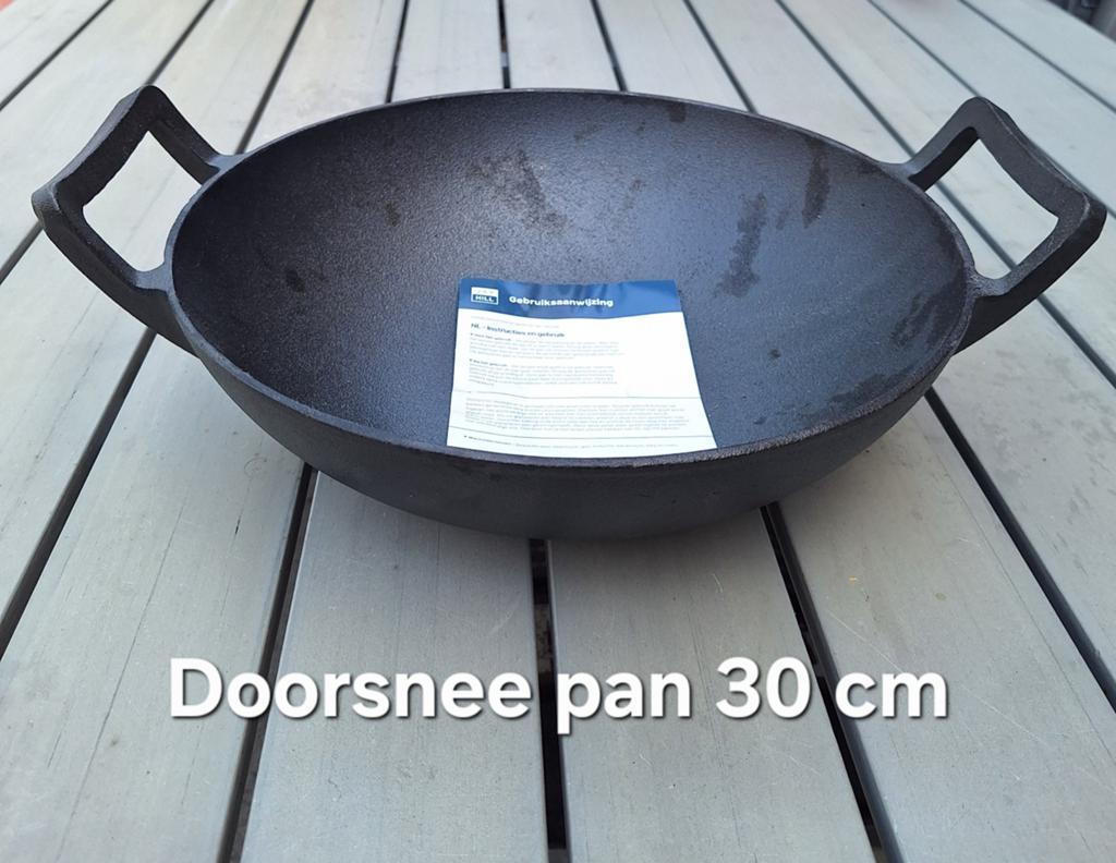 Gietijzeren Wokpan 30 cm - Jay Hill, Gietijzer, Nieuw, Ophalen of Verzenden, Keramische plaat