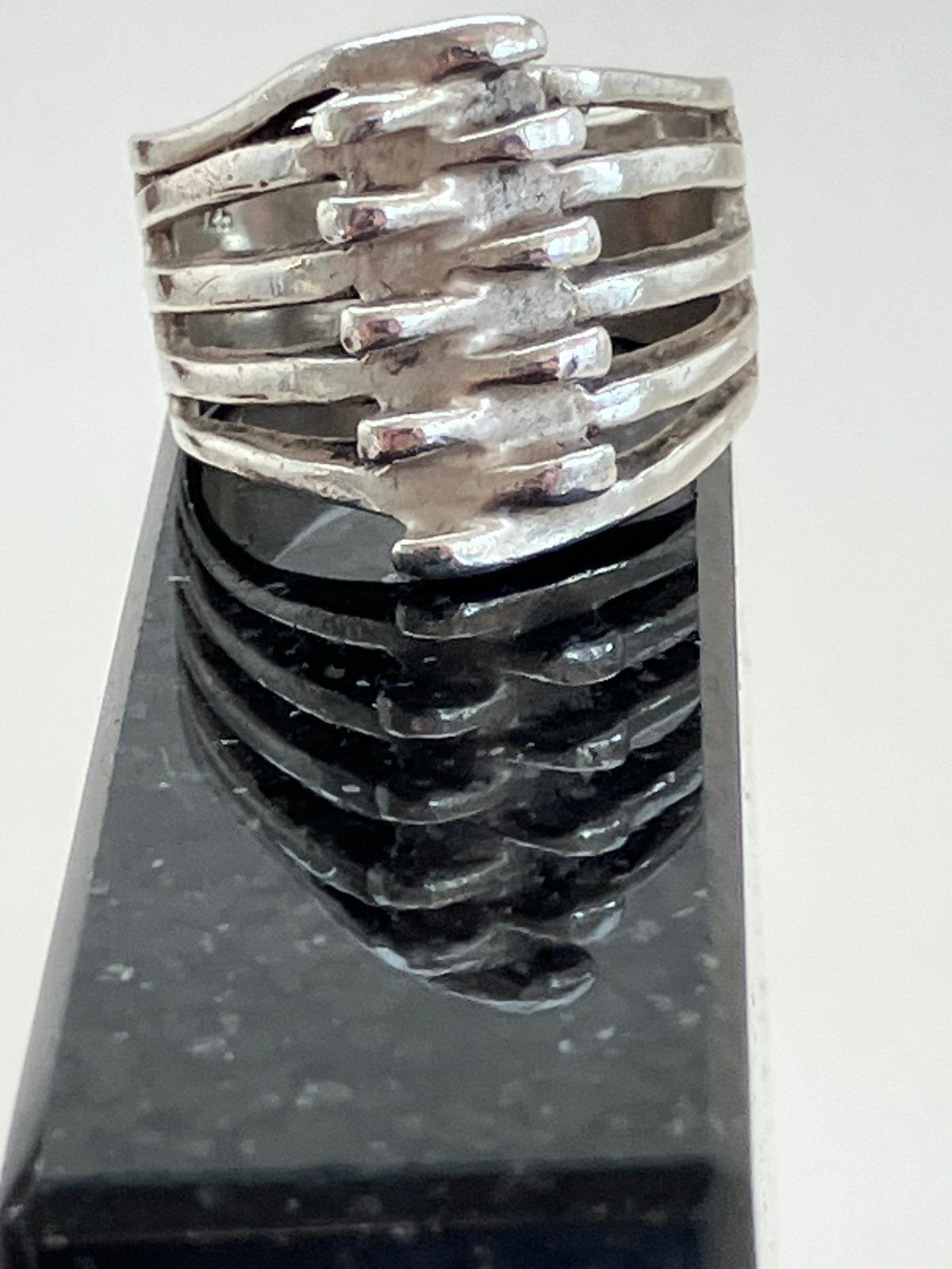 Brede zilveren ring, Sieraden, Tassen en Uiterlijk, Ringen, Ophalen of Verzenden, Zo goed als nieuw, 17 tot 18, Dame