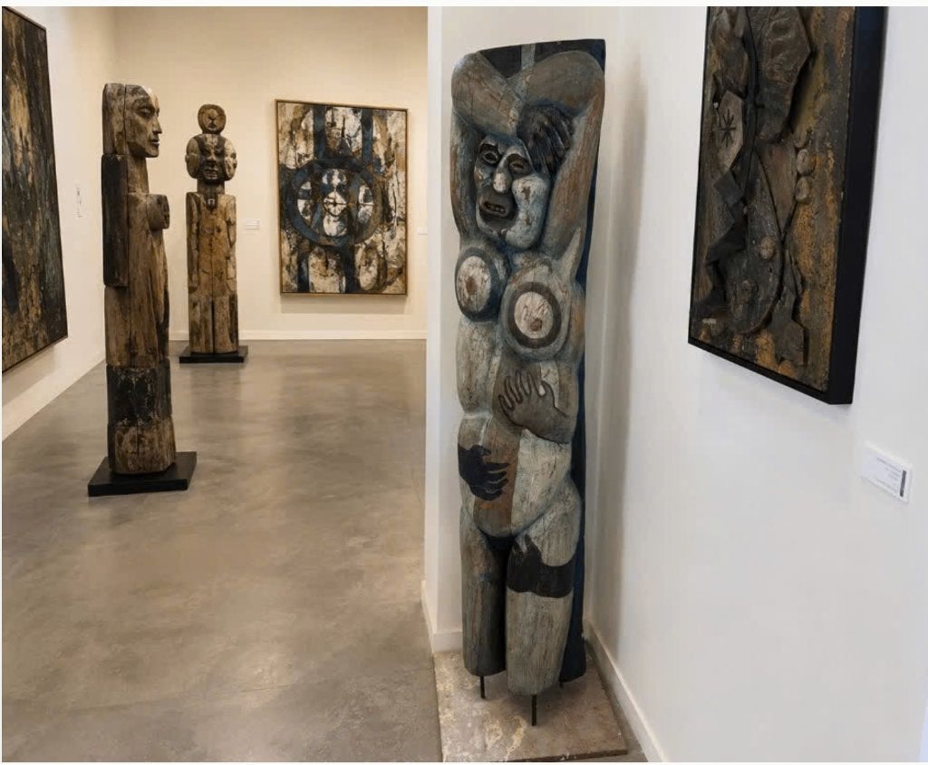 Expressionistische Brutalistische sculptuur vrouw totem, Ophalen, Blauw, Beeld, Hout