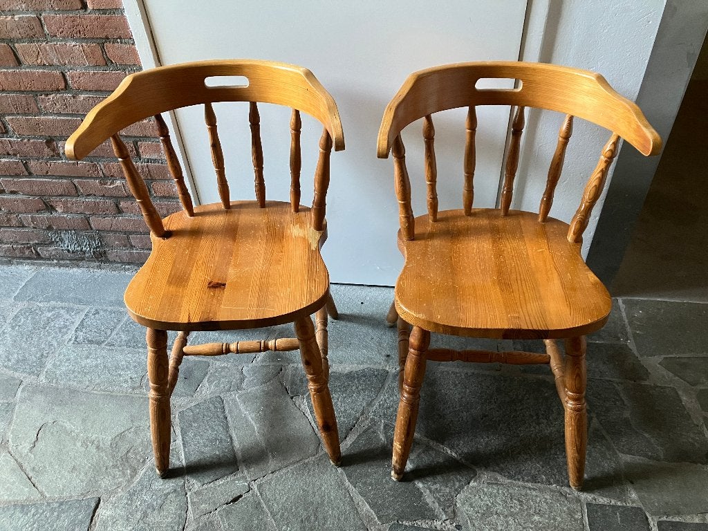 vintage stoel hout 2 stuks, Ophalen, Gebruikt, Twee, Bruin